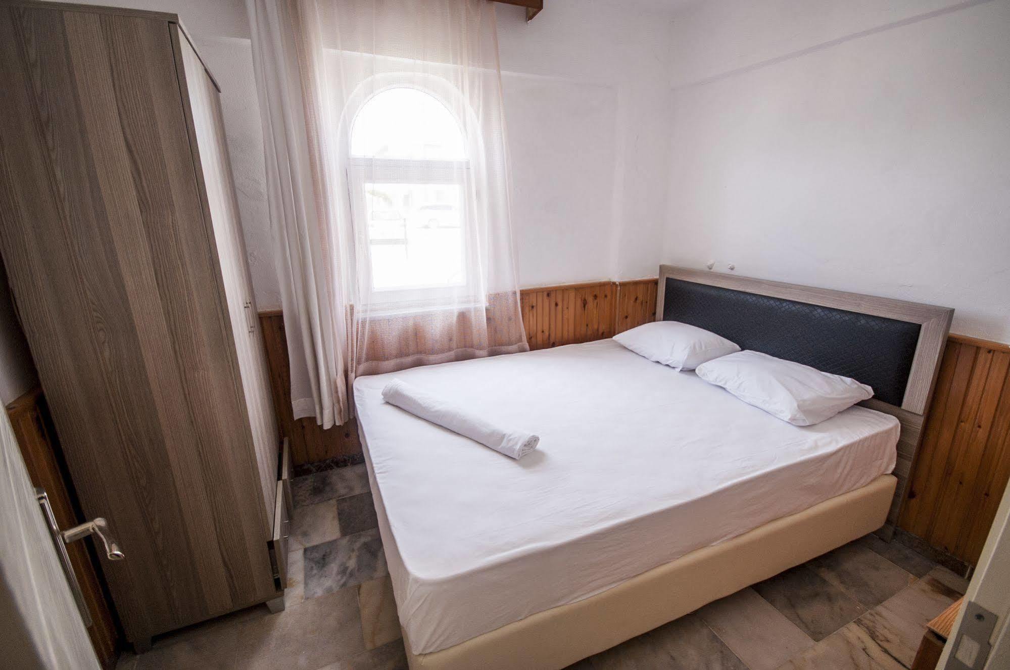 Inci Apart & Hotel Enez Eksteriør billede